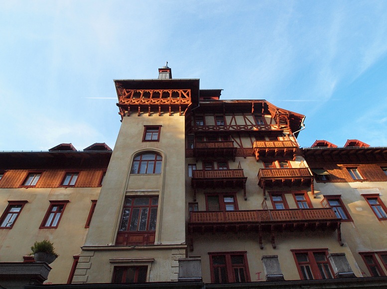 Hotels 03